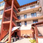 Casa Helena Konukevi 3*