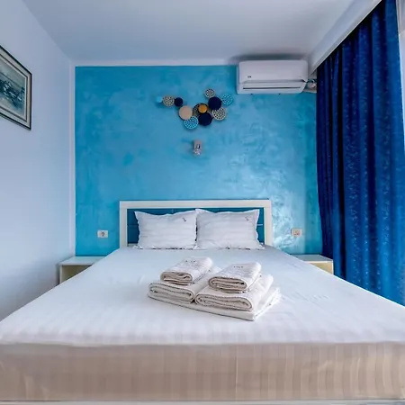 Casa Helena 3*